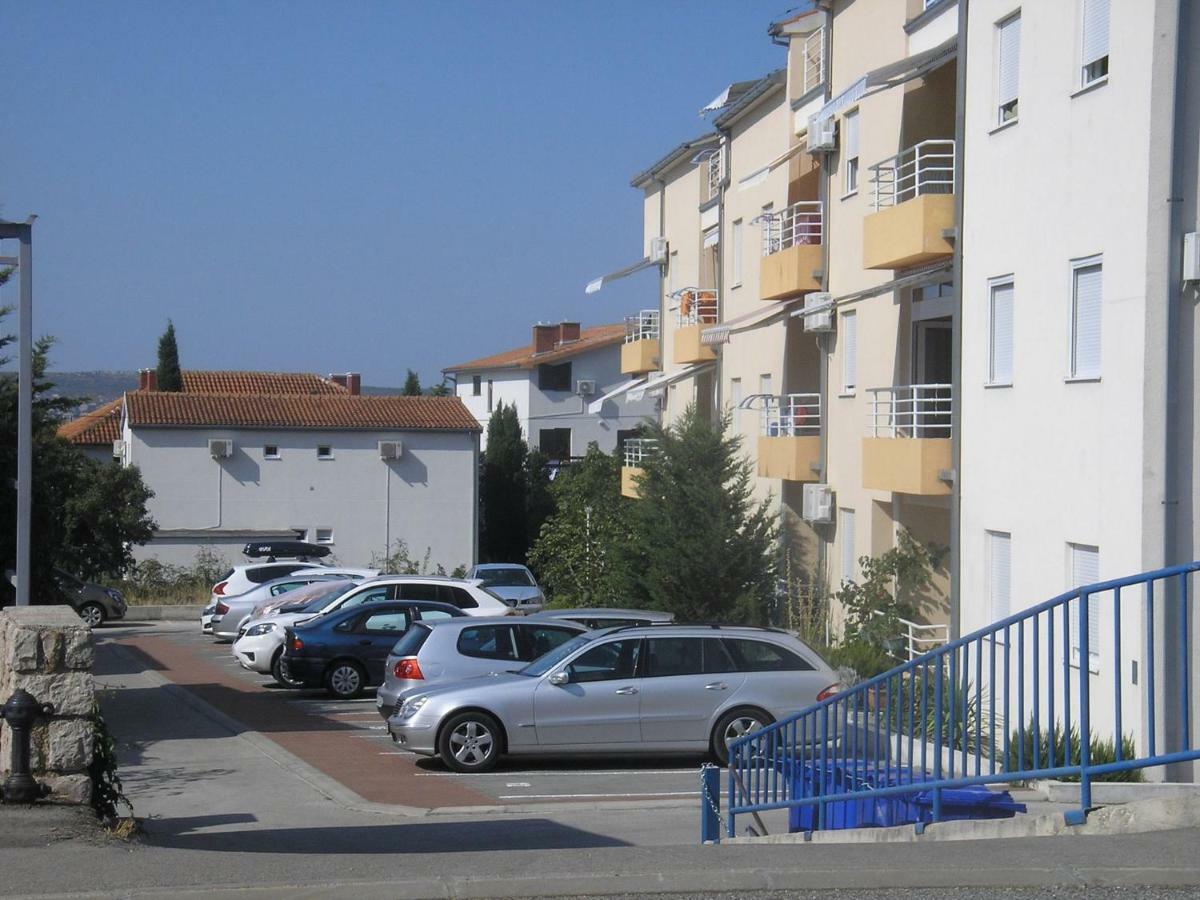 Marina Blue Appartement Starigrad Paklenica Buitenkant foto